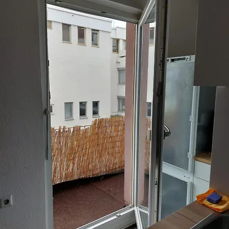 Sehr Schoene Und Modernisierte In Zentrum