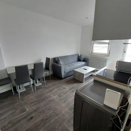 Apartament Sehr Schoene Und Modernisierte In Zentrum